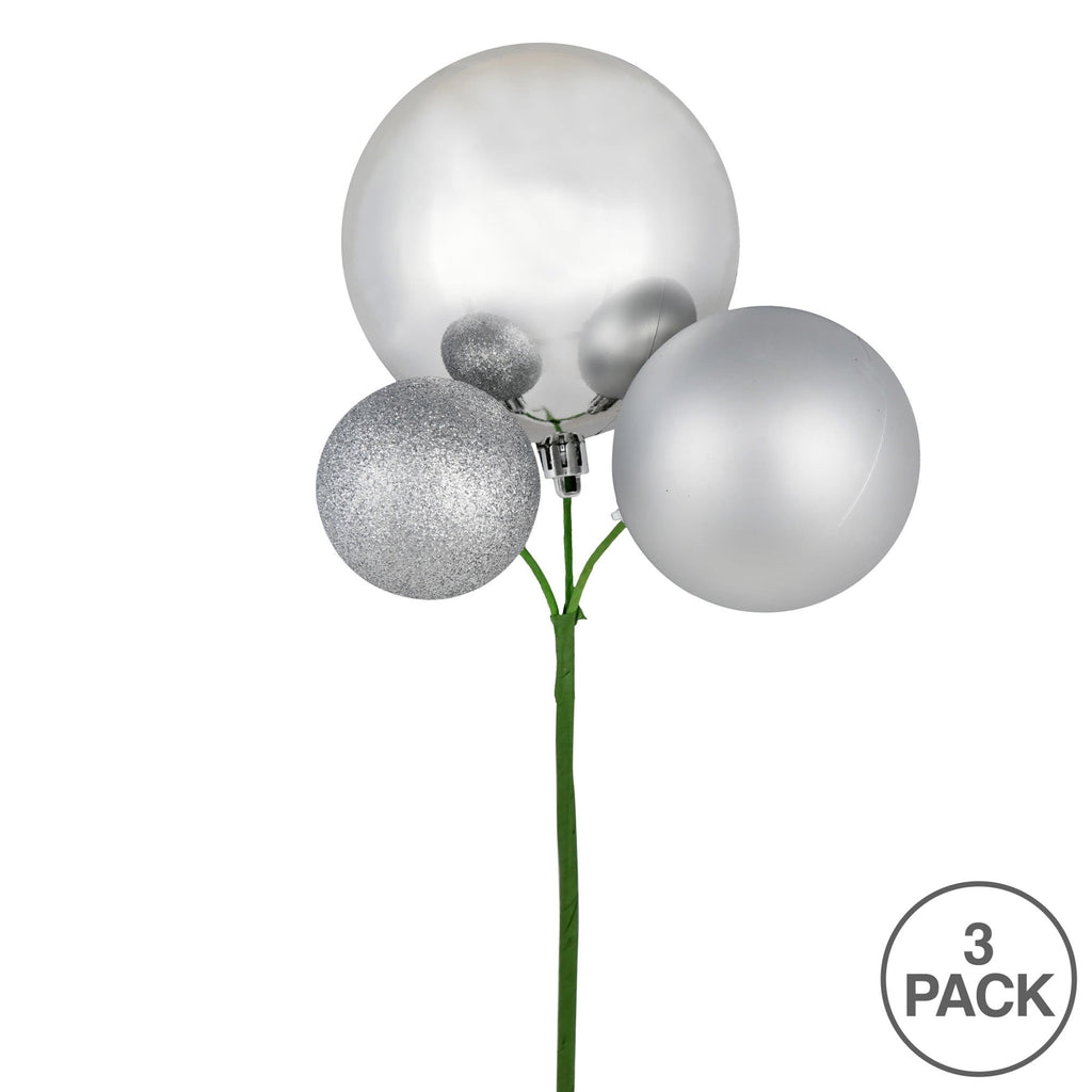 Vickerman 18" Honey Gold Orn Pick 3 per Bag. Features shiny, matte and glitter ornaments.