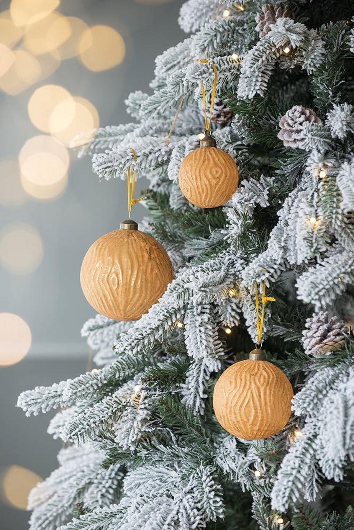D3.9" Christmas Ball Ornaments, Glass Decorative Hanging Ball Christmas Tree Ornaments for Holiday Party Decorations, Set of 6