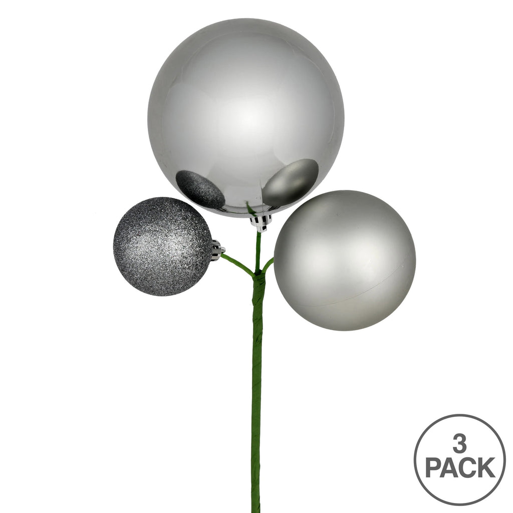 Vickerman 18" Honey Gold Orn Pick 3 per Bag. Features shiny, matte and glitter ornaments.