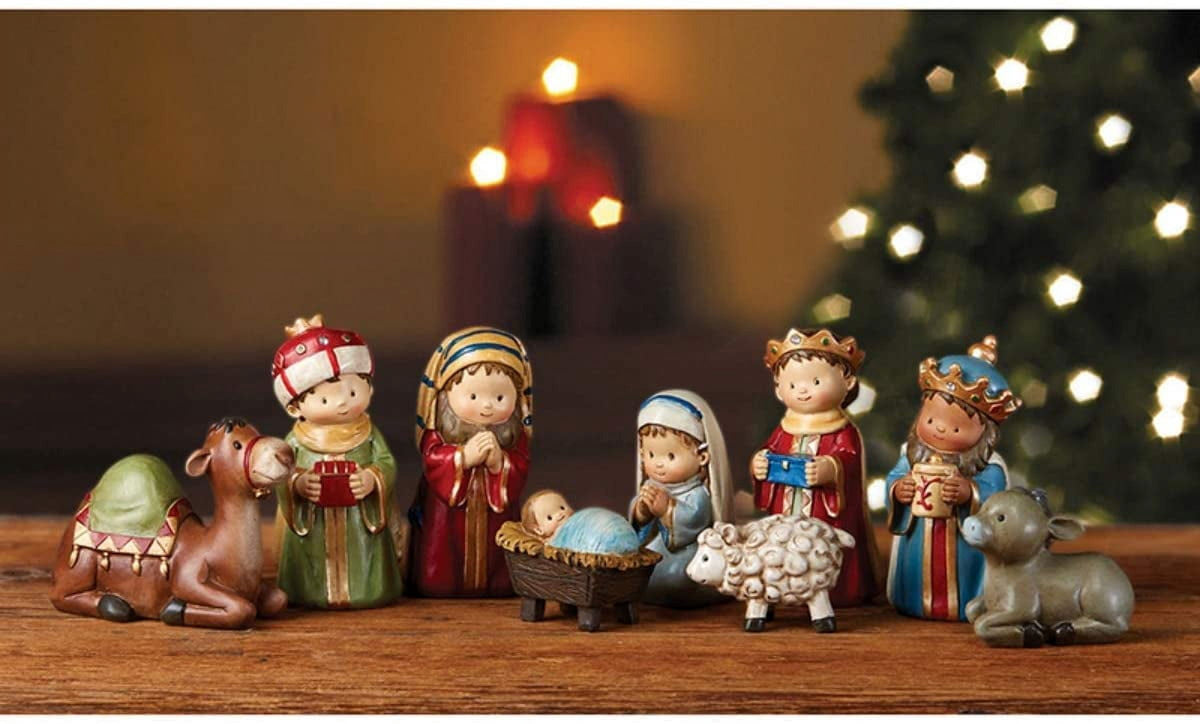 Christian Brands Christmas Pageant Nativity Scene, 4-Inch Scale, 9-Piece