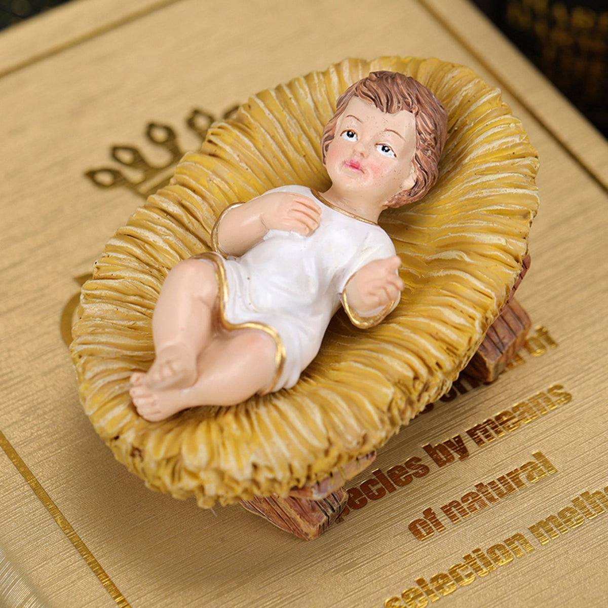 EWSFHUI Nativity Scene Ornament of Baby Jesus, Baby Jesus Christ in Manger Resin Figurines, Nativity Scene for Christmas Indoor -A