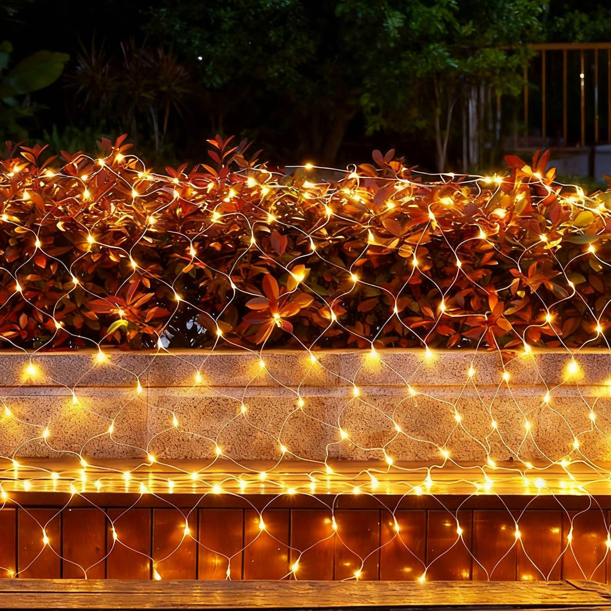 TeqHome Solar Christmas Lights 192 LED 9.8x6.6Ft Christmas Net Lights IP44 Waterproof Christmas Decorations for Garden Patio Yard Xmas Party