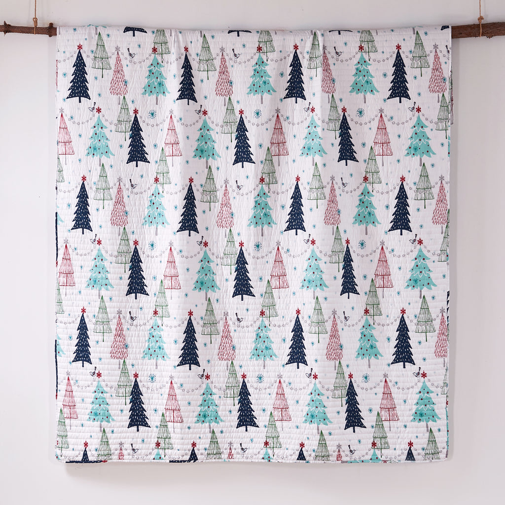 Levtex Home - Northern Star Quilt Set - Full/Queen Quilt + Two Standard Pillow Shams - Christmas Tree - Black and White - Quilt Size (88x92in.) and Pillow Sham Size (26x20in.) - Reversible