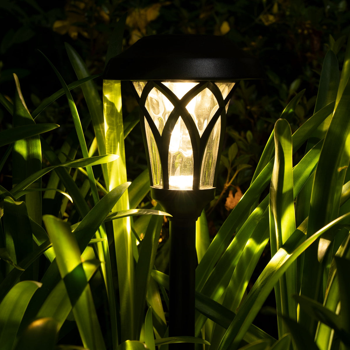 GIGALUMI Solar Pathway Lights, 6-Pack Metal Automatic Yard Lights for Garden, Patio, Walkway