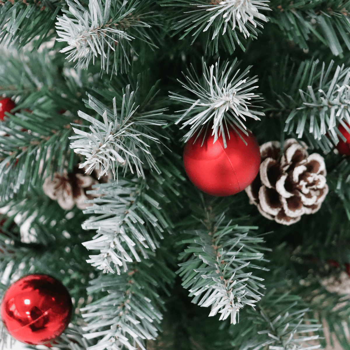 Yexmas 2PCS Small Outdoor Christmas Trees with LED Lights,30" Artificial Xmas Decora for Porch,Yard,Pathway,Garden,PVC