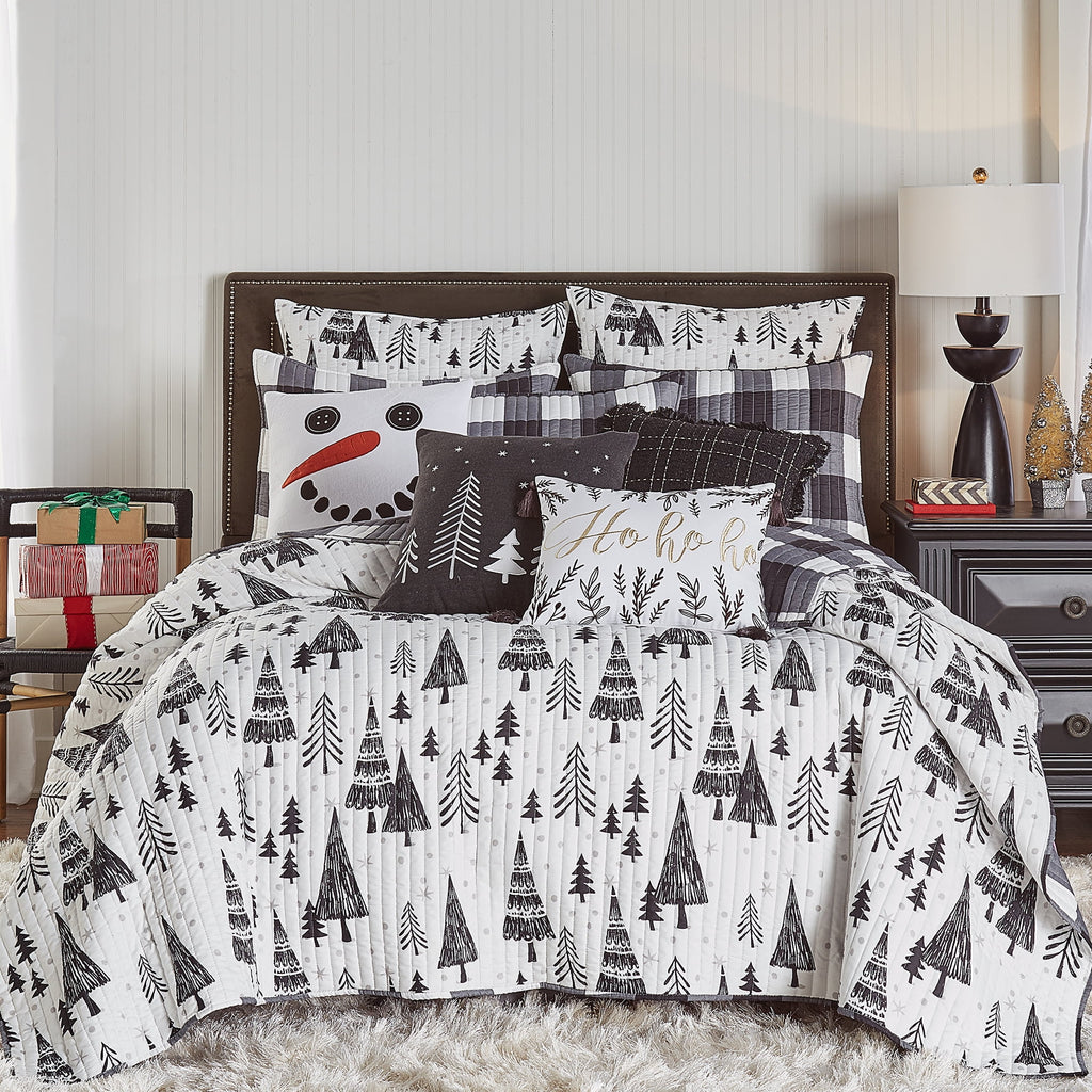 Levtex Home - Northern Star Quilt Set - Full/Queen Quilt + Two Standard Pillow Shams - Christmas Tree - Black and White - Quilt Size (88x92in.) and Pillow Sham Size (26x20in.) - Reversible