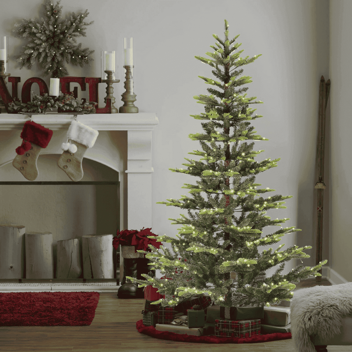 Makeatree 5ft Pre-lit Christmas Tree with 250 LED Lights, Aspen Fir, Layered & Sparse Design, Hinged Artificial Green Christmas Tree with PE&PVC Branch Tips, Fake Xmas Tree Indoor