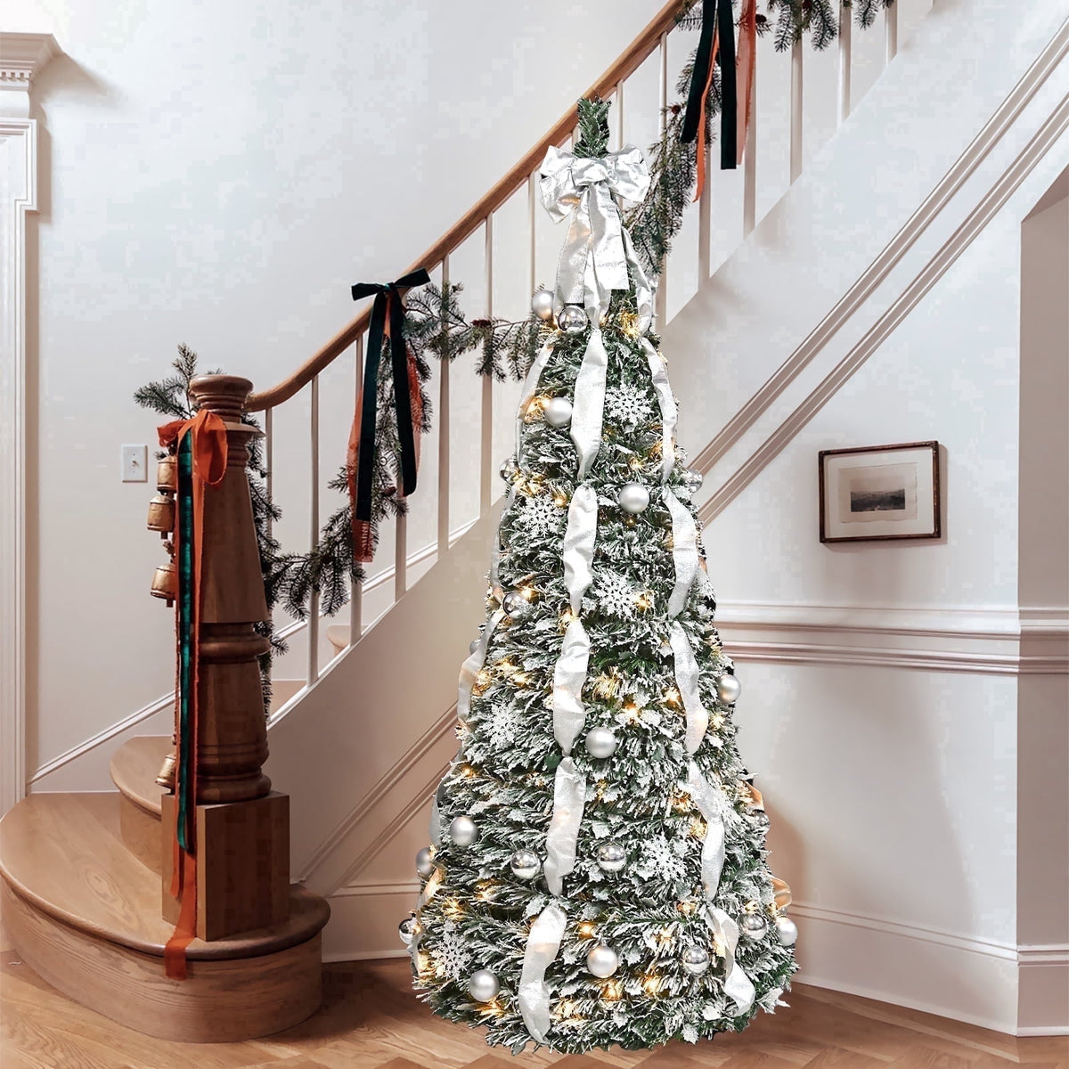 Makeatree 5ft Pre-lit Christmas Tree with 250 LED Lights, Aspen Fir, Layered & Sparse Design, Hinged Artificial Green Christmas Tree with PE&PVC Branch Tips, Fake Xmas Tree Indoor