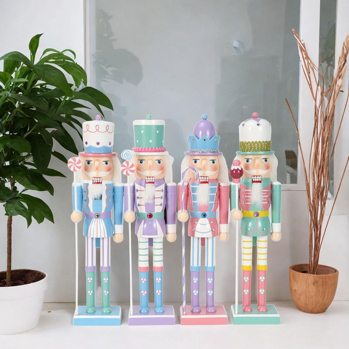 balikha 4 Pack Christmas Nutcracker Ornaments Puppet Desktop Wooden Nutcracker Doll Nutcracker Figures for Office Home Decor Festival Xmas Gifts, Multicolor M