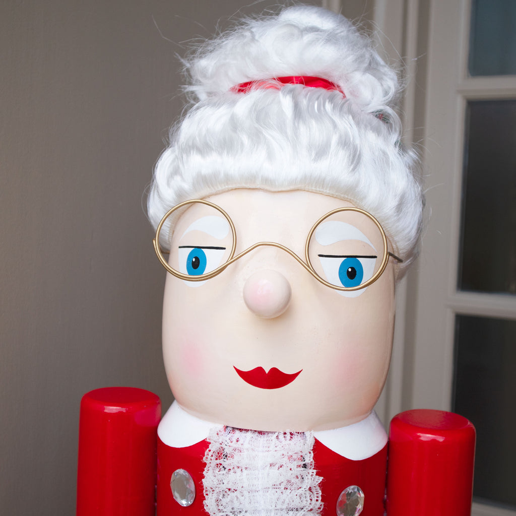 Giant Mrs. Claus Nutcracker Statue - Large 5' Wooden Christmas Decor - Lifesize Holiday Figurine with Cookies & Glasses - Classic Indoor/Outdoor Christmas Display for Front Porch or Living Room