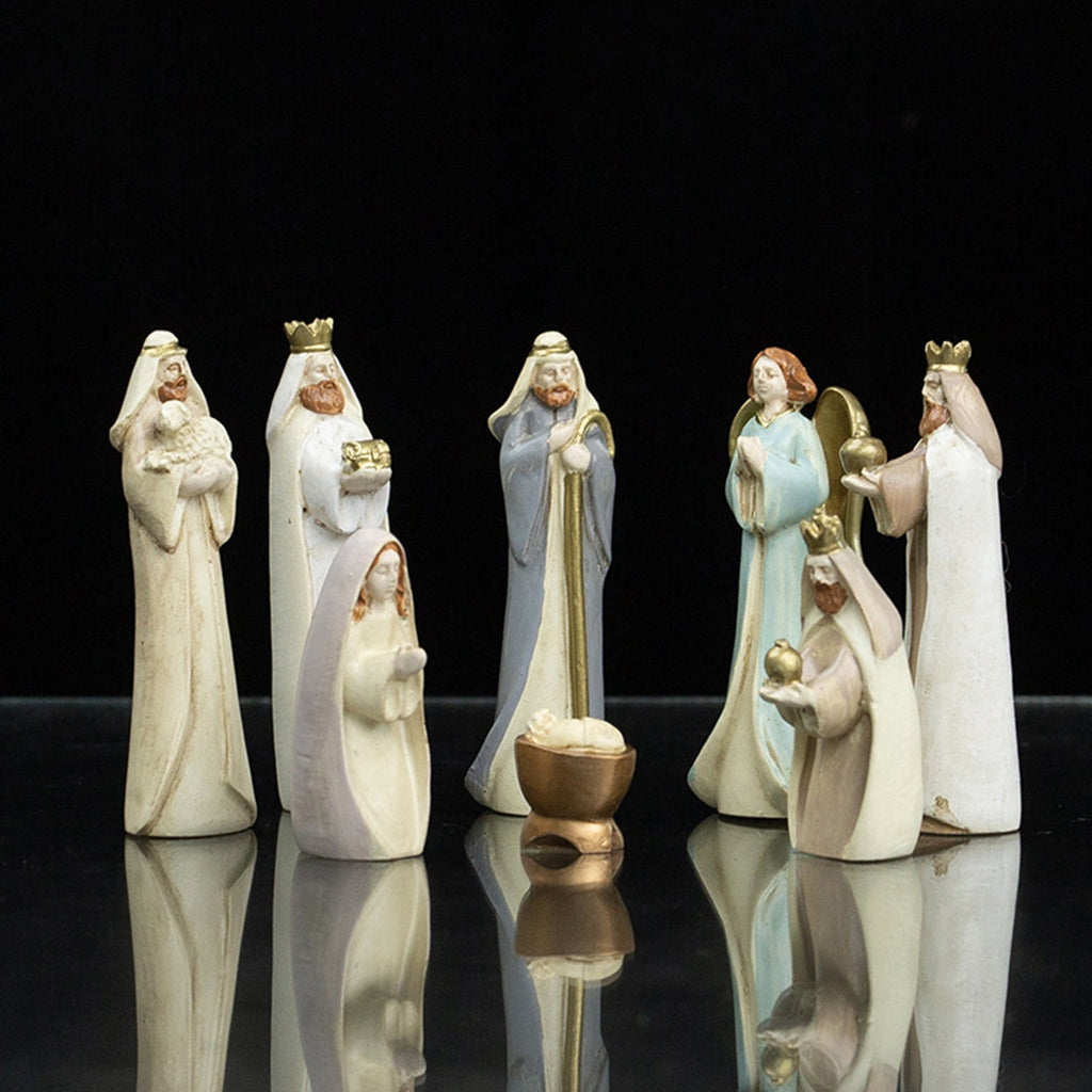 HOARBOEG Nativity Scene Ornament Set of 8, Religious Christmas Ornaments for Tree, Resin Manger Decorations, Lord Jesus Born Nativity Set, Christmas Tabletop Knick-knack, Miniature Nativity Figurines