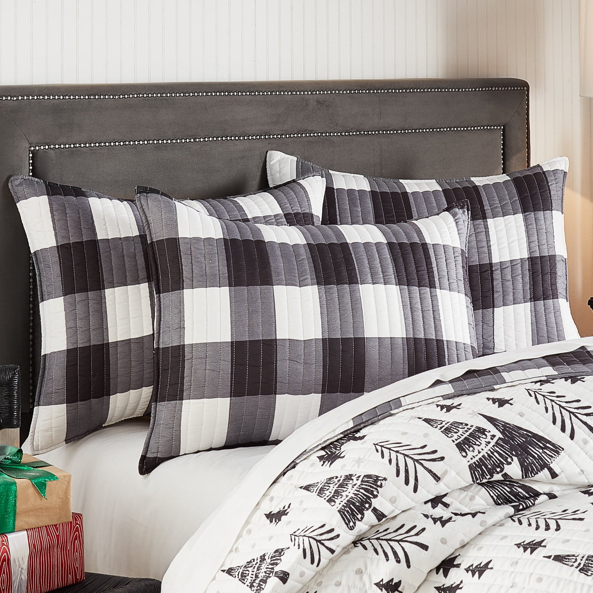 Levtex Home - Northern Star Quilt Set - Full/Queen Quilt + Two Standard Pillow Shams - Christmas Tree - Black and White - Quilt Size (88x92in.) and Pillow Sham Size (26x20in.) - Reversible