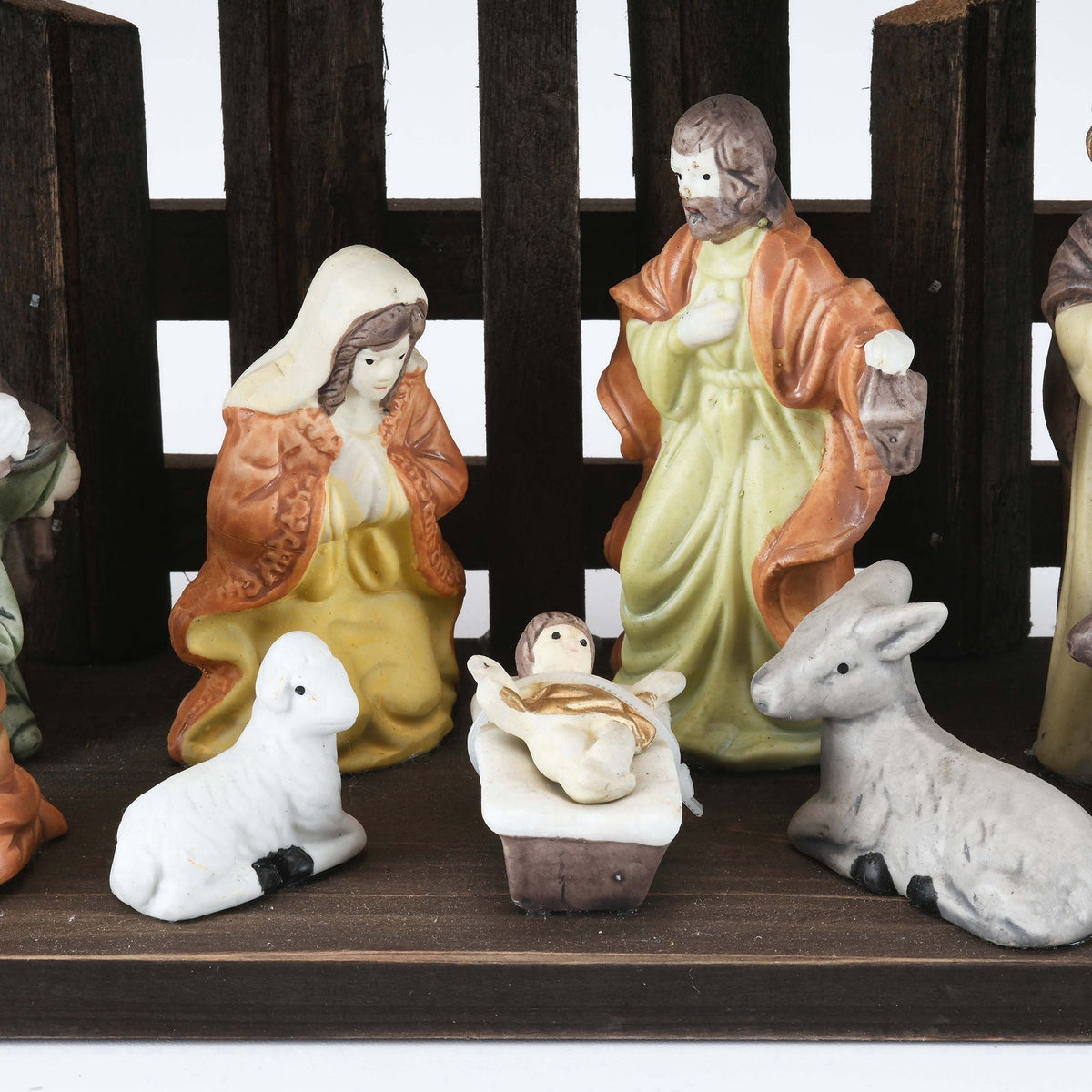 Porcelain Tabletop Indoor Nativity Scene Christmas Decoration, 11" x 7", 11 Pieces, by Holiday Time